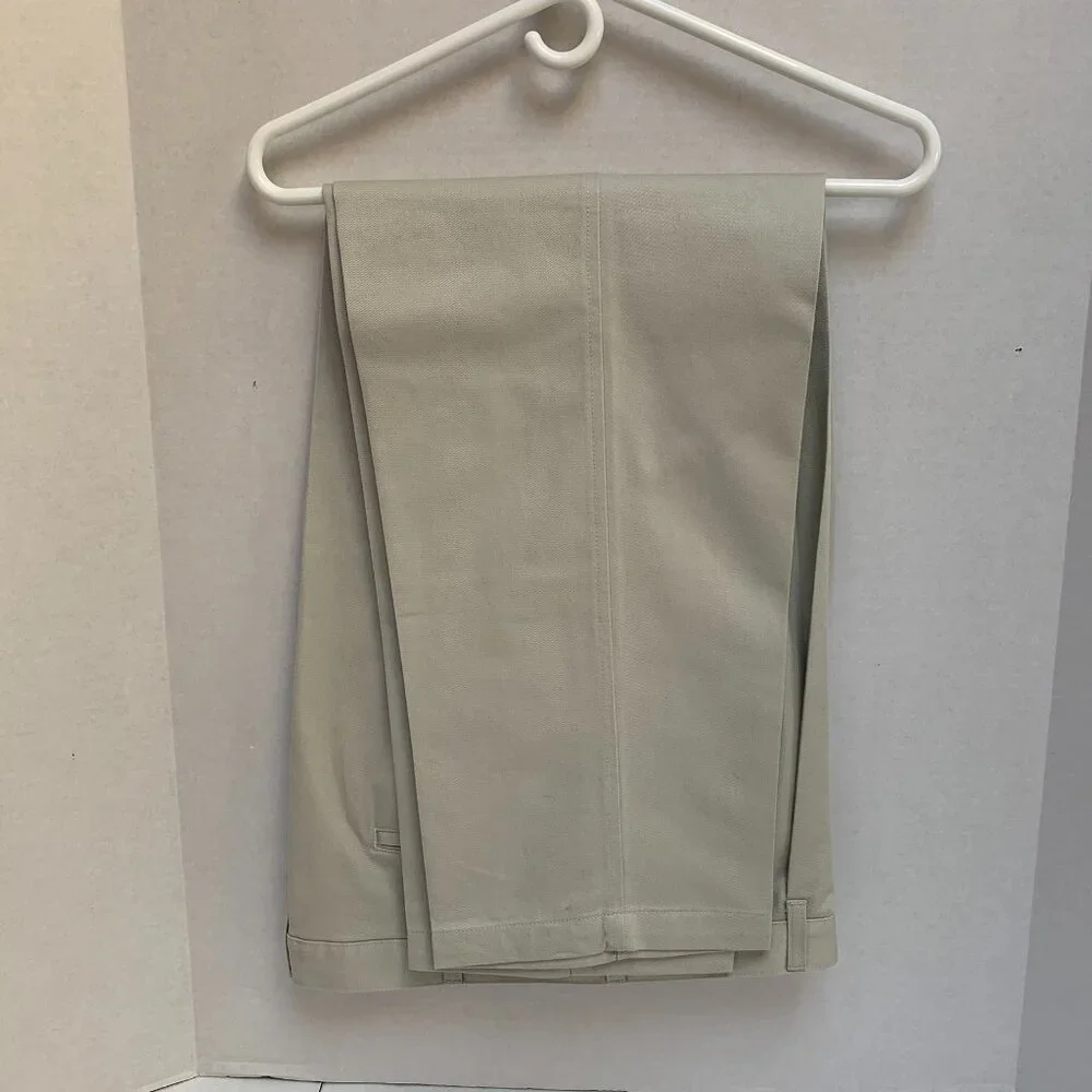 Farah Mens size 36-29 Chino Pants Trousers